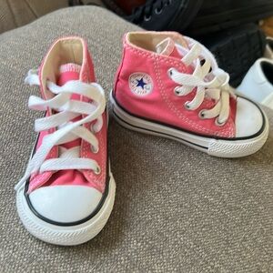 Baby girl converse